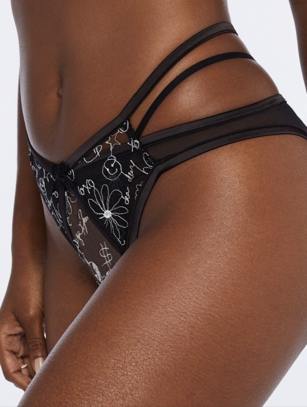 Savage X Fenty Dear Diary Crotchless Open Back Thong Black Caviar L